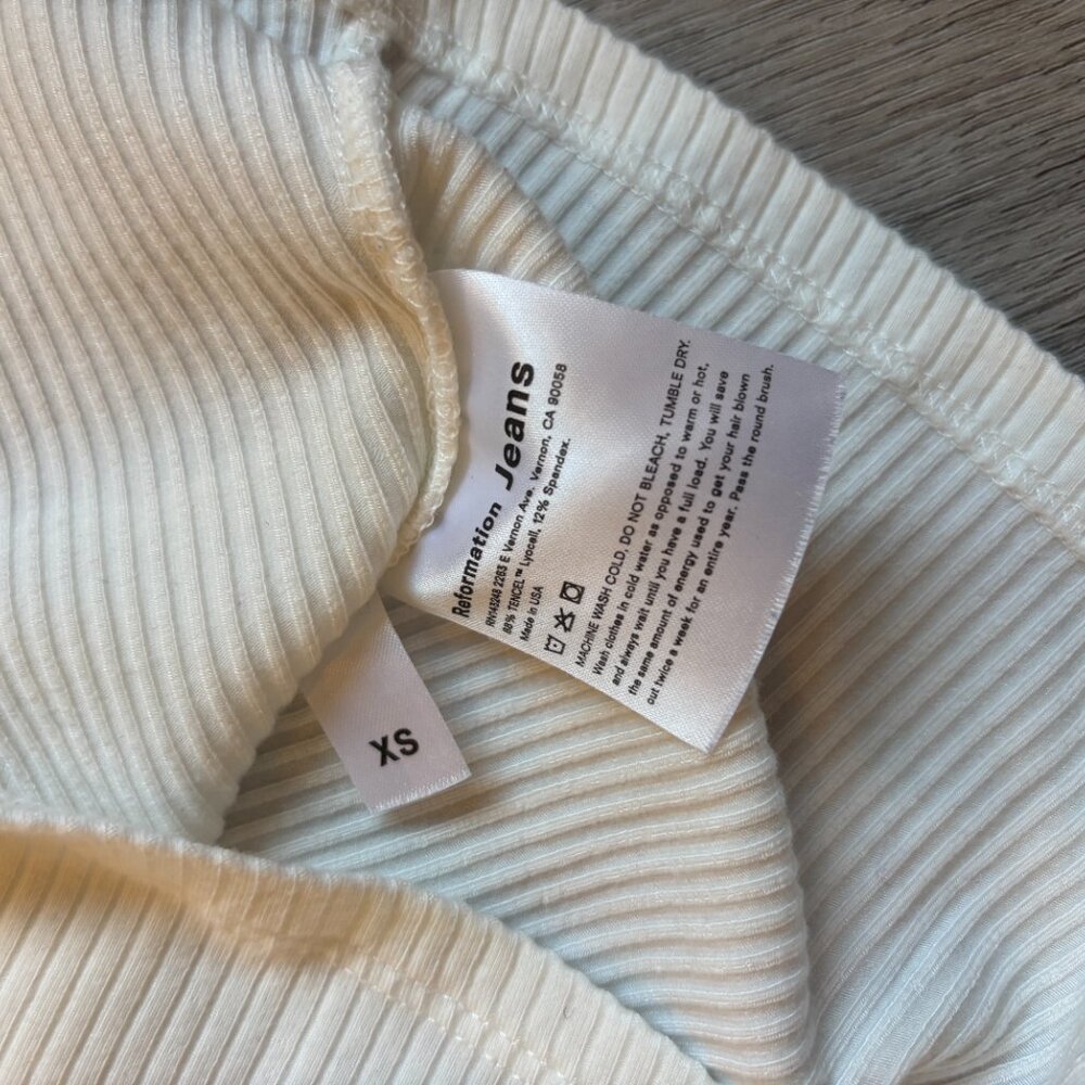 NWOT Reformation Jeans Ribbed Vita Top in White XS - Picture 6 of 9